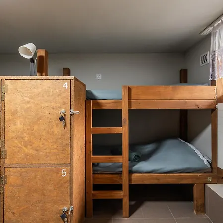 Sliska Hostel