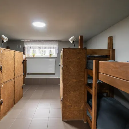 Sliska Hostel *